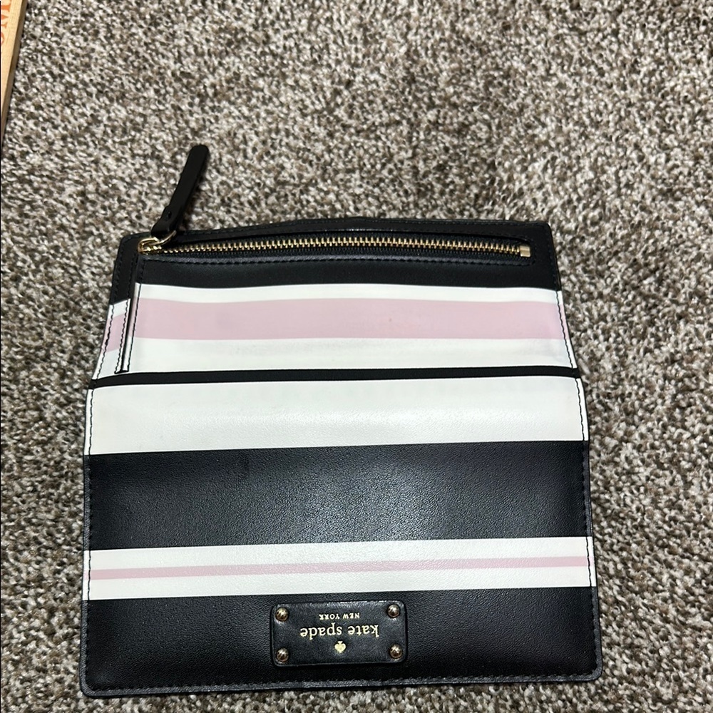 Kate Spade New York Wallet Groove Street Stacy stripe leather continental. - Picture 7 of 7